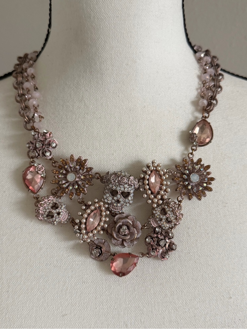 Betsy Johnson Y2K skull Statement Necklace